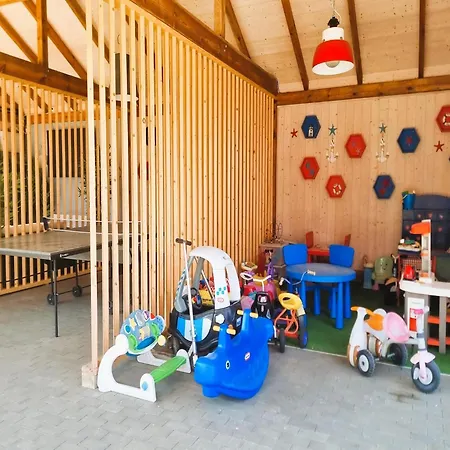 Comfortable Homes, סרבינובו